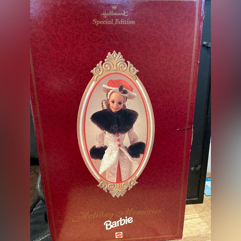 Hallmark 1995 Holiday Memories Barbie